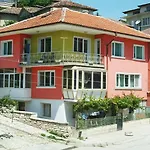 Guest house Mimosa 4*