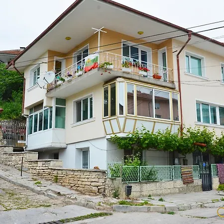 Mimosa Guest house 4*